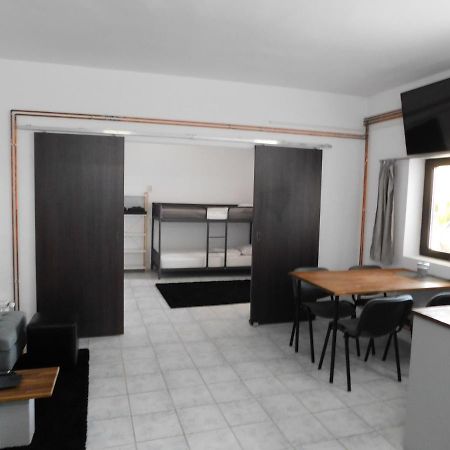 Mountain Vista Suites Зэрнешти Экстерьер фото