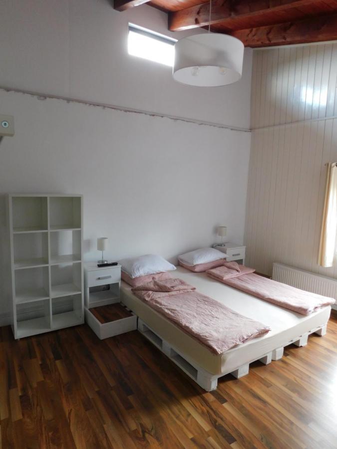 Mountain Vista Suites Зэрнешти Экстерьер фото